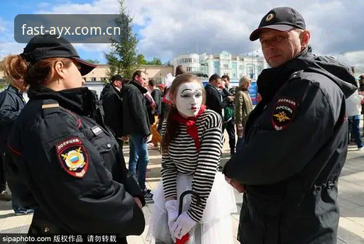 世界杯安保经验分享：从英美警务合作看大型赛事安全管理的深层逻辑